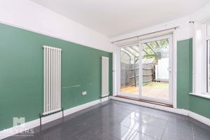 Photo 8- click for photo gallery